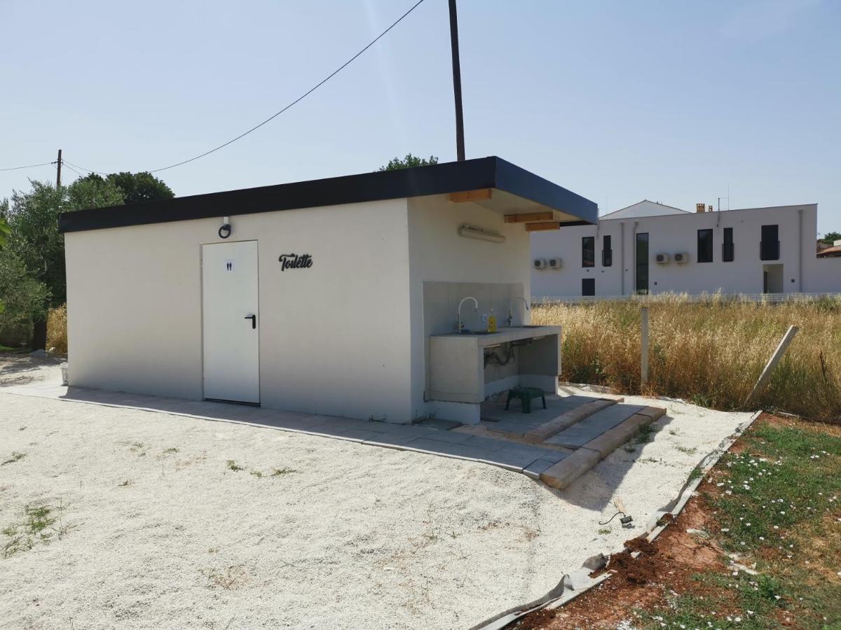 Camper For Two Hotel Banjole Exterior foto